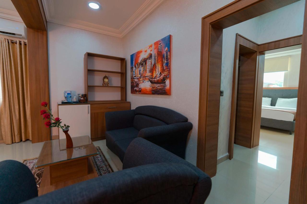 Phoenicia Suites Wupa Экстерьер фото